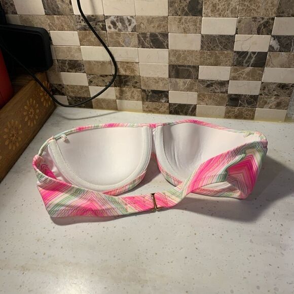 Victoria’s Secret Bikini Top  - Picture 2 of 4